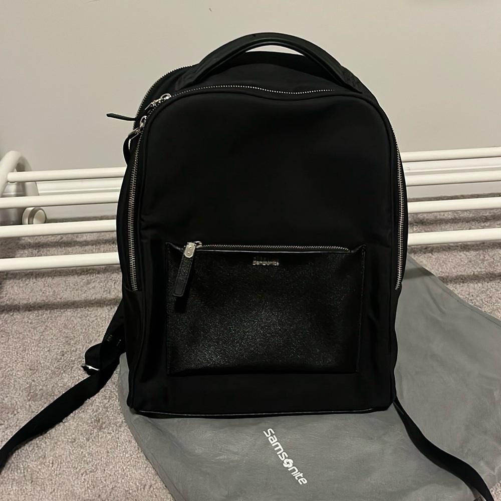 Samsonite Black and Silver Backpack Sleek Design